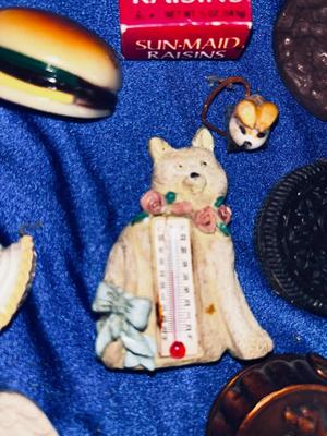 LARGE LOT OF REFRIGERATOR MAGNETS