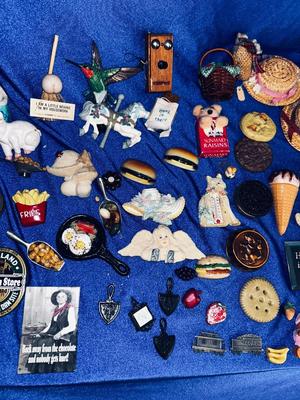 LARGE LOT OF REFRIGERATOR MAGNETS