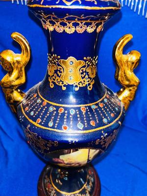 BERNARD. WALD & LOWIT LONDON CHERUB GOLD AND BLUE. HAND PAINTED FRENCH PORCELAIN TABLE LAMP