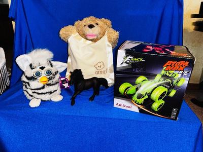 A GUND PEEK-A-BOO BEAR, A FURBY & REMOTE CONTROLLED CAR