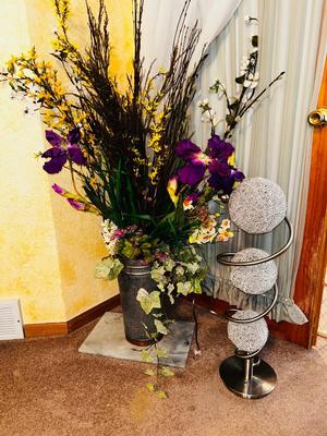 MID-CENTURY PLASTIC SPHERE TABLE LAMP AND BEAUTIFUL ARRANGEMENT IN GALVANIZED CAN