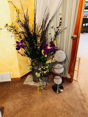 MID-CENTURY PLASTIC SPHERE TABLE LAMP AND BEAUTIFUL ARRANGEMENT IN GALVANIZED CAN