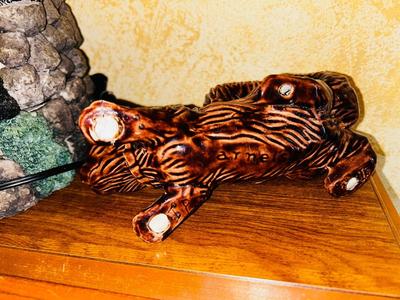 BEAR FOUNTAIN, VINTAGE CERAMIC SQUIRREL AND STEINS