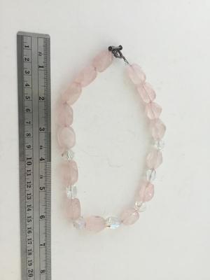 Light pink beaded fashion necklace
