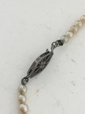 Faux beaded vintage clasp necklace