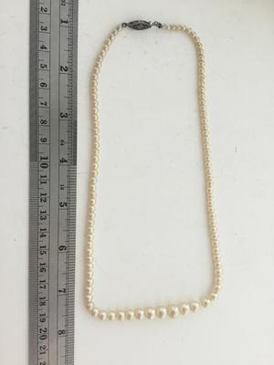 Faux beaded vintage clasp necklace