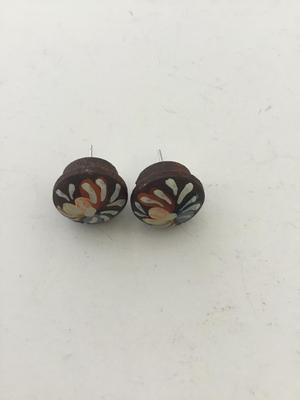 Unmarked brown stud hand painted earrings