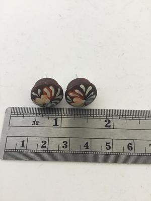 Unmarked brown stud hand painted earrings