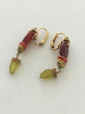 Safe lite marked ? Vintage beautiful earrings