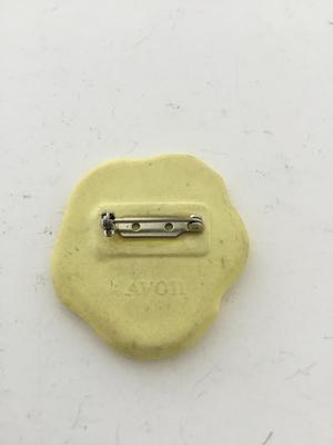 Avon. Marked vintage pin
