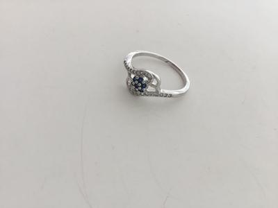 Unmarked beautiful fashion ring