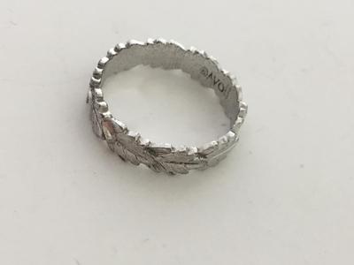 Avon marked leaf ring