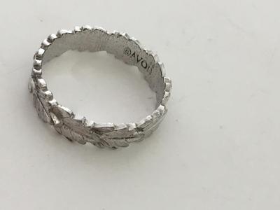 Avon marked leaf ring