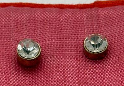 RHINESTIONE STUD EARRINGS