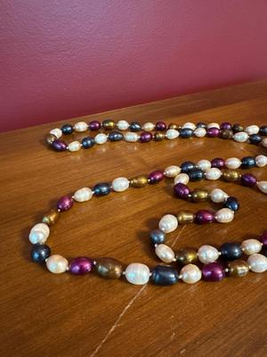 30” strand of pearls and earrings