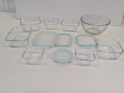 Pyrex Bowl & Glass Storage Containers With Some Lids