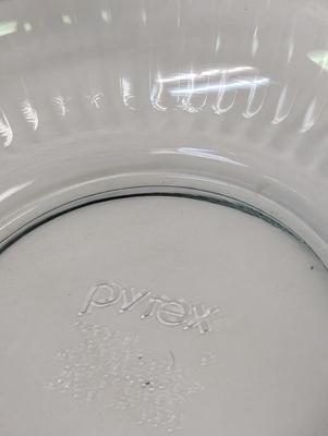 Pyrex Bowl & Glass Storage Containers With Some Lids