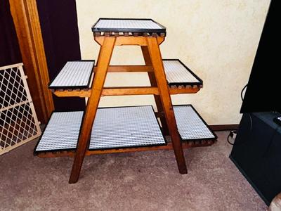 WOODEN PLANT STAND WITH CUSTOM MADE DRAIN RACKS