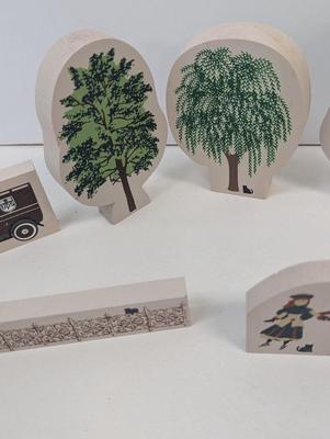 Hendersonville North Carolina Cats Meow Wooden Displays