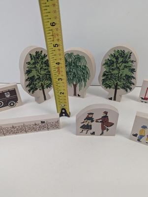 Hendersonville North Carolina Cats Meow Wooden Displays