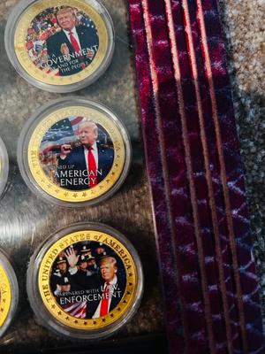 DONALD TRUMP UNITED STATES GOLD TONE COLORIZED COIN COLLECTION