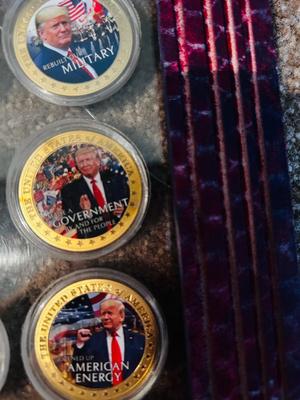 DONALD TRUMP UNITED STATES GOLD TONE COLORIZED COIN COLLECTION