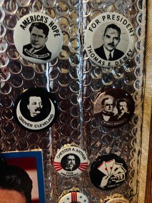 VINTAGE PRESIDENTIAL CAMPAIGN BUTTONS
