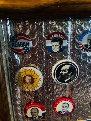 VINTAGE PRESIDENTIAL CAMPAIGN BUTTONS