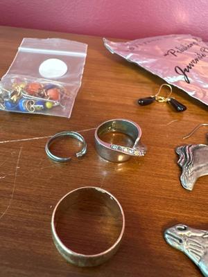 Sale Photo Thumbnail #606: Miscellaneous jewelry lot, gift bags and silver polisher
