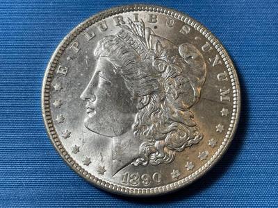 1890-P UNCIRCULATED CONDITION MORGAN SILVER DOLLAR (COIN #20).