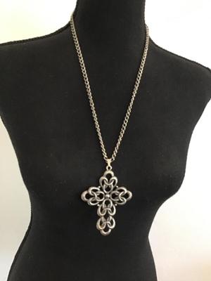 Sarah Covenant Large Cross Pewter Tone Vintage
