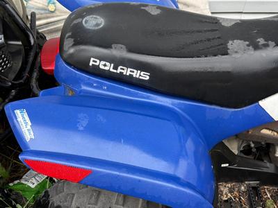 O5-2014 Polaris four wheeler Phoenix 200