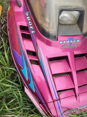 Polaris Indy touring sport, no title engine is loose