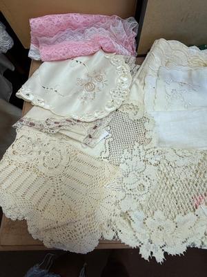 Doily Linen Lot