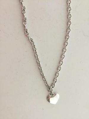 Chain like type heart pendant necklace