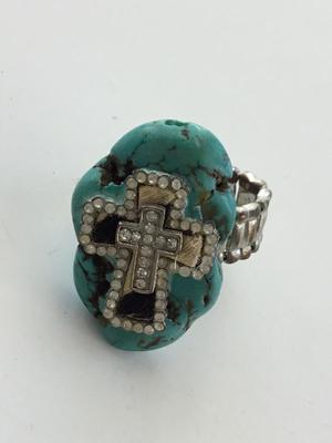 Beautiful rusty stretchy costume ring