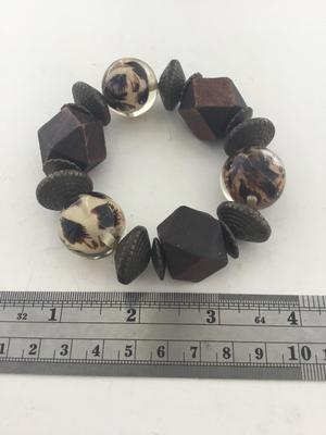 Beautiful bulky stretchy bracelet