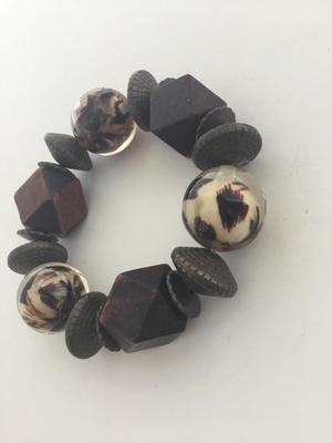 Beautiful bulky stretchy bracelet