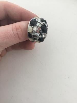 Unmarked beautiful statement ring