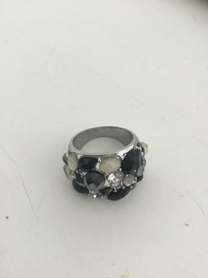 Unmarked beautiful statement ring