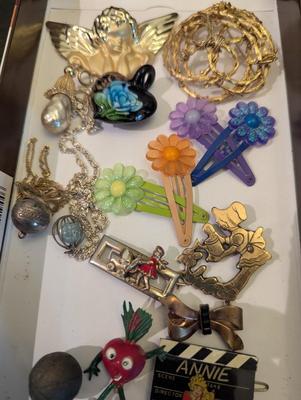 Assortment Of Vintage Lapel Pins & Hair Pins Annie NY State Older Boys Conference