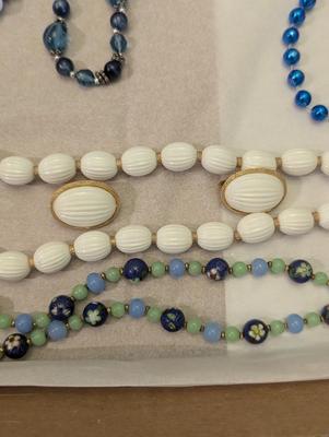 Vintage Necklaces & Pendants