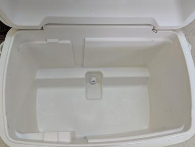 Igloo Rolling Ice Chest