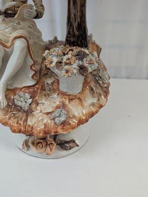 Vintage Porcelain Girl & Flower Lamp