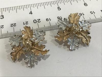 Sarah Coventry gold and silver Tone Earrings