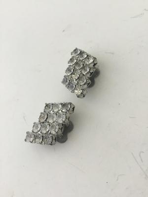Silver tone rhinestone shoe clips