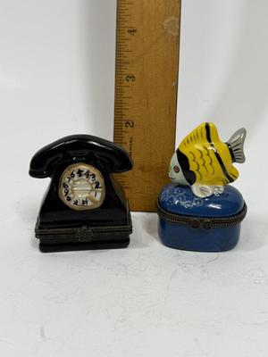 Sale Photo Thumbnail #224: Hand painted, in good condition.