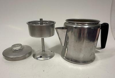 Sale Photo Thumbnail #228: Includes basket assembly, lid and pot with black insulated handle.  For stovetop use.  Good condition, approx. 6" tall.