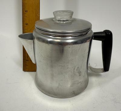 Sale Photo Thumbnail #229: Includes basket assembly, lid and pot with black insulated handle.  For stovetop use.  Good condition, approx. 6" tall.