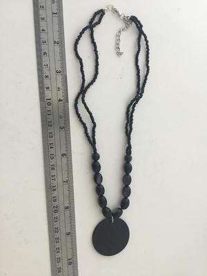 Black beaded fashion necklace